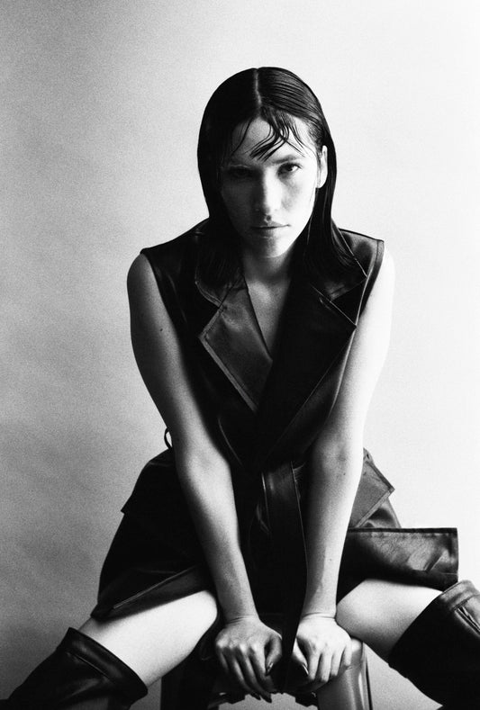 CHOZA sleeveless blazer - VINYLIFE