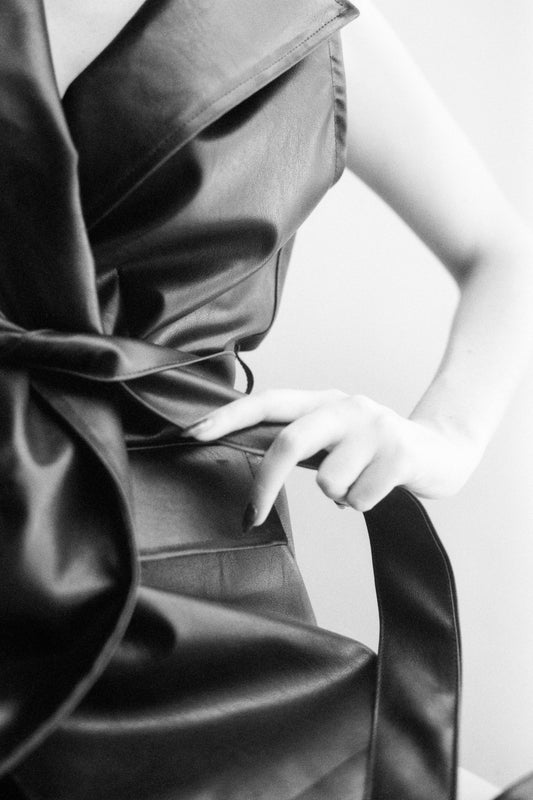 CHOZA sleeveless blazer - VINYLIFE