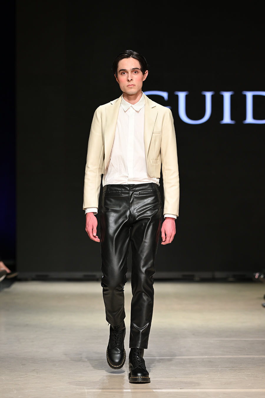 GAUCHE mid jacket - VINYLIFE